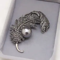 Vintage Black Rhinestones Brooches for Women Antique Style Pin Elegant Exquisite Broches Elegant Gift Clothes Jewelry Pin