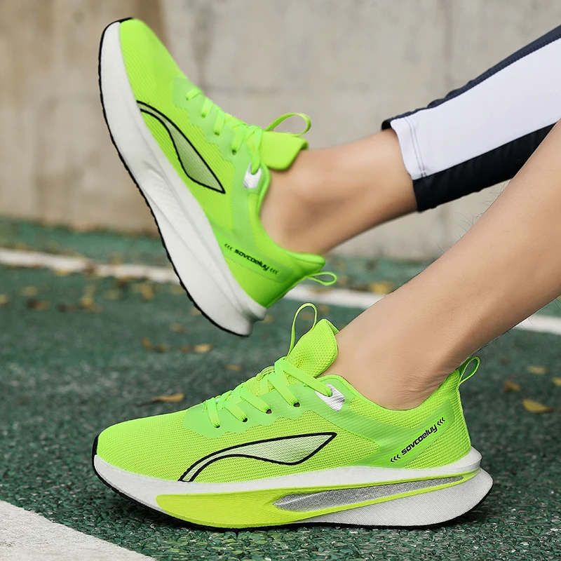 Men's Casual Sports Shoes Comfortable  Breathable Anti-Slip Mesh Breathable Head Road Running Shoes Suitable for All Seasons