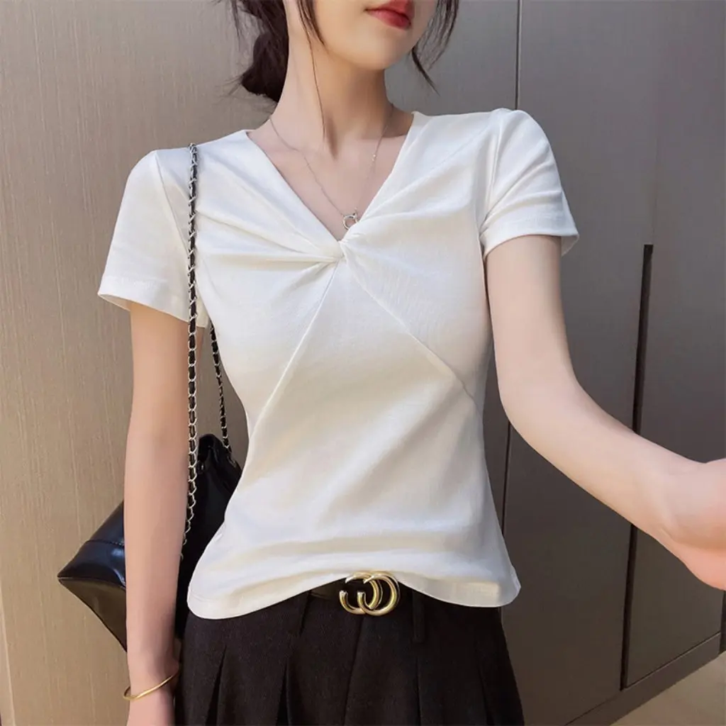 

Smoky Grey Women's V-neck Short-Sleeved T-shirt Slim-fit Kink Design Summer Fashion Sense Shoulder Top