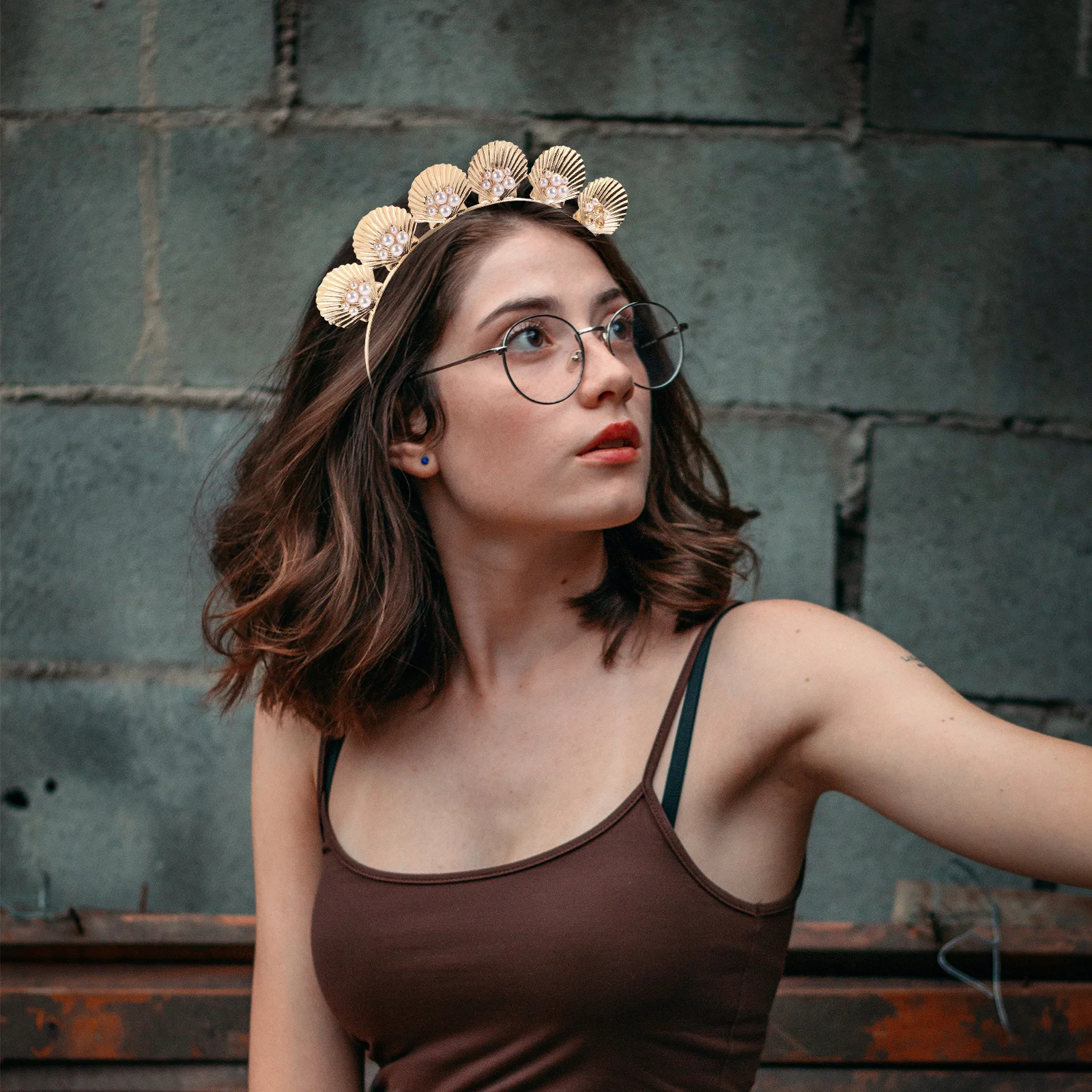 

Golden Seashell Headband Imitation Pearls Alloy Non-Slip Fashion Hair Hoop For Women Decorative Hair Accessory