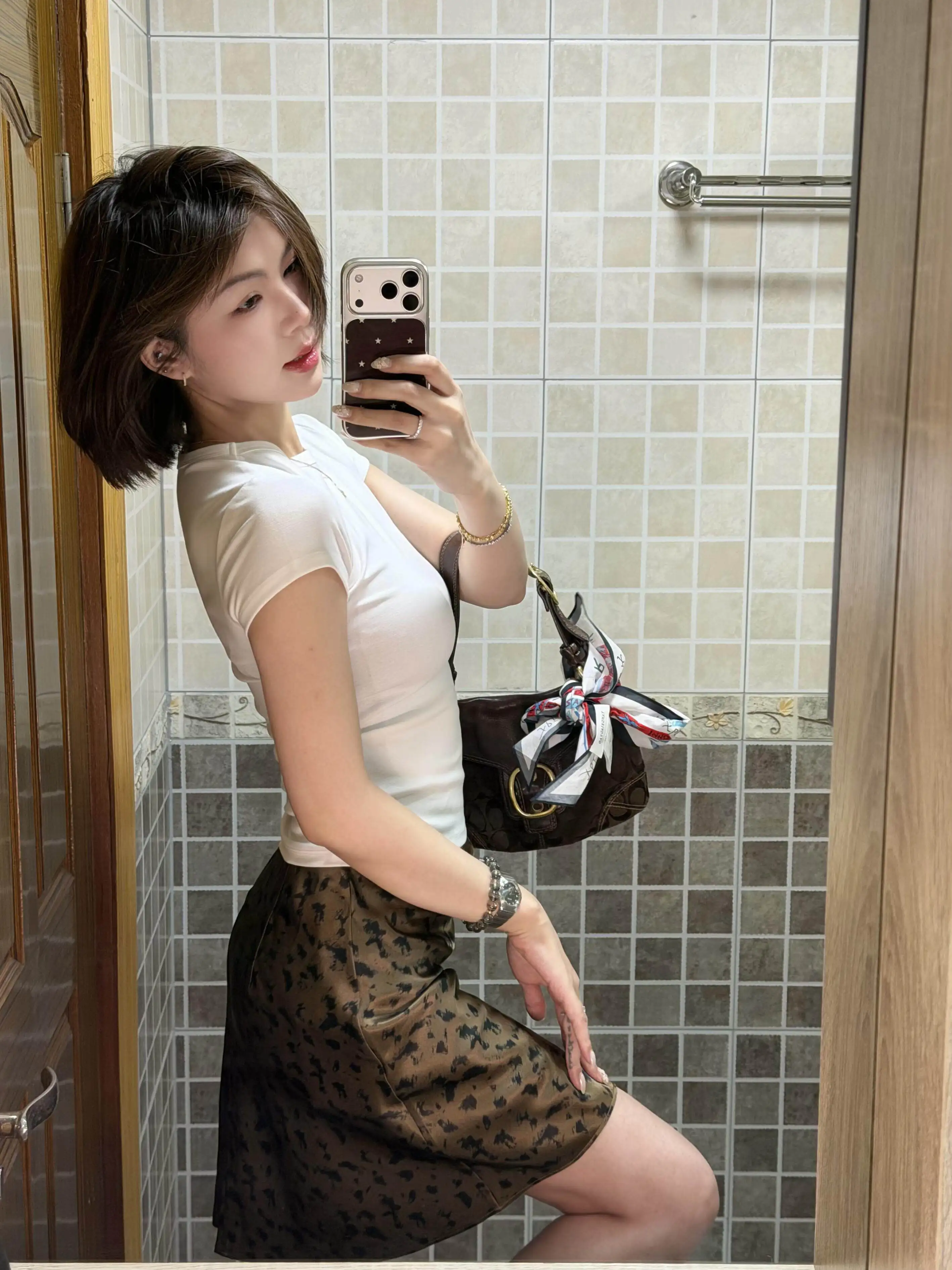 American Retro Satin Print Leopard Pattern Fish Tail Midi Skirt A-Line Loose Fit High Waist Silk Fabric Casual Style Women's ...