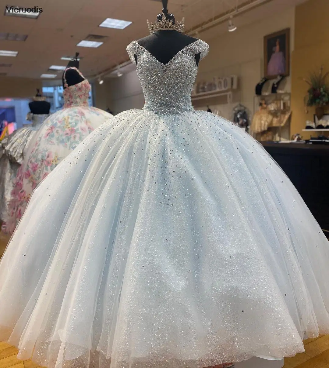 

Luxury Beaded Sexy V Neck Baby Blue Quinceanera Dresses 2021 Vestidos De 15 Anos Tulle Corset Maequerade Party Dress Plus Size