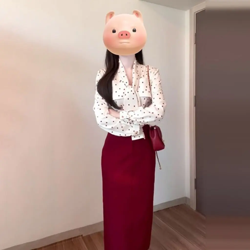 

Retro Hong Kong Style Women's Red Polka Dot Shirt And Skirt Set Korean Fashion Autumn New Arrival