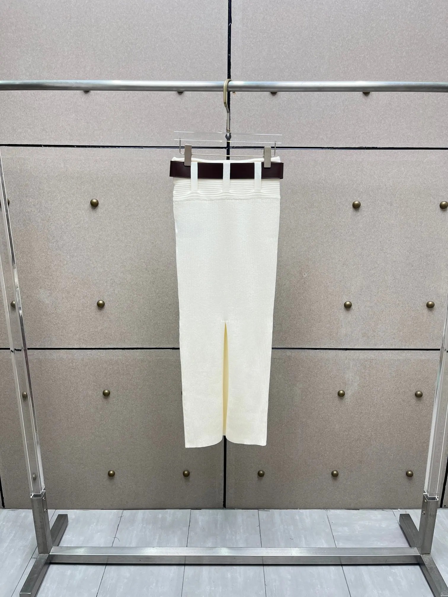 Прямая вязаная юбка с поясом, эластичная утягивающая женская юбка с высокой талией, 2026, весенний новый стиль