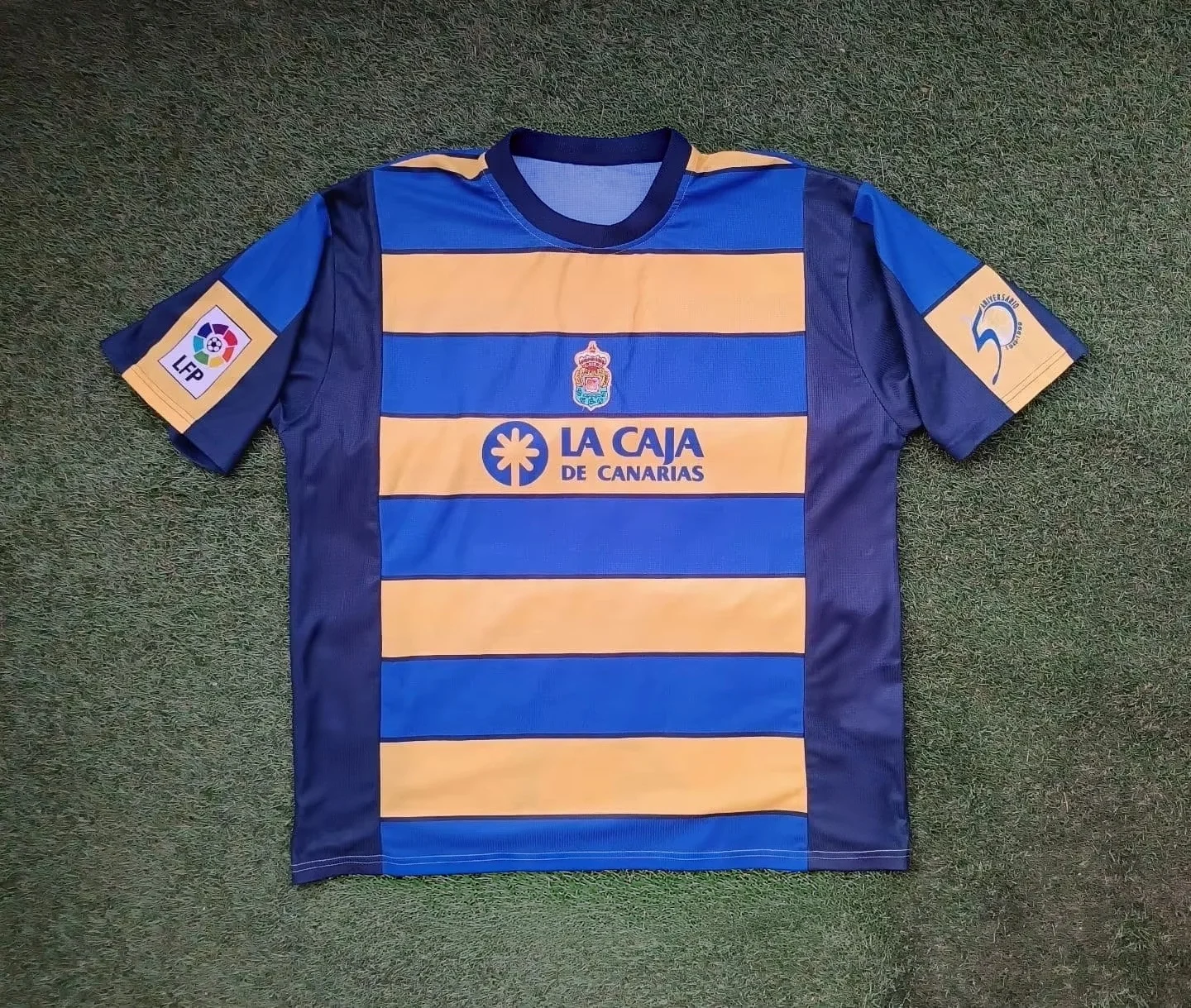 1998 Las Palmas Retro Gestreiftes Fußballtrikot, Schnelltrocknend, Spanisches Familien-Set, Passendes Fußballtrikot für Spiel und Alltag – Detail 7