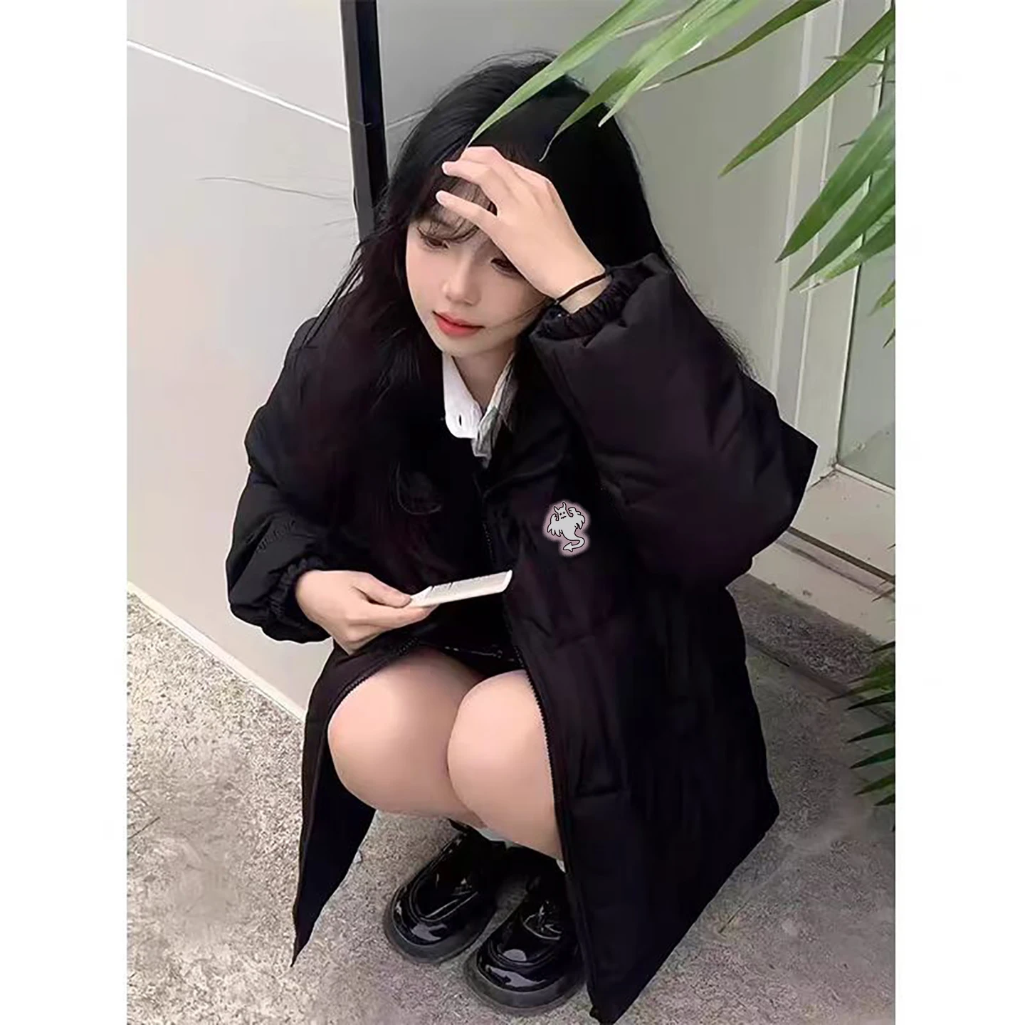 

Женская парка для катания на лыжах в латиноамериканском стиле с бразильскими и португальскими элементами, вдохновленная испанскими культурными мотивами.