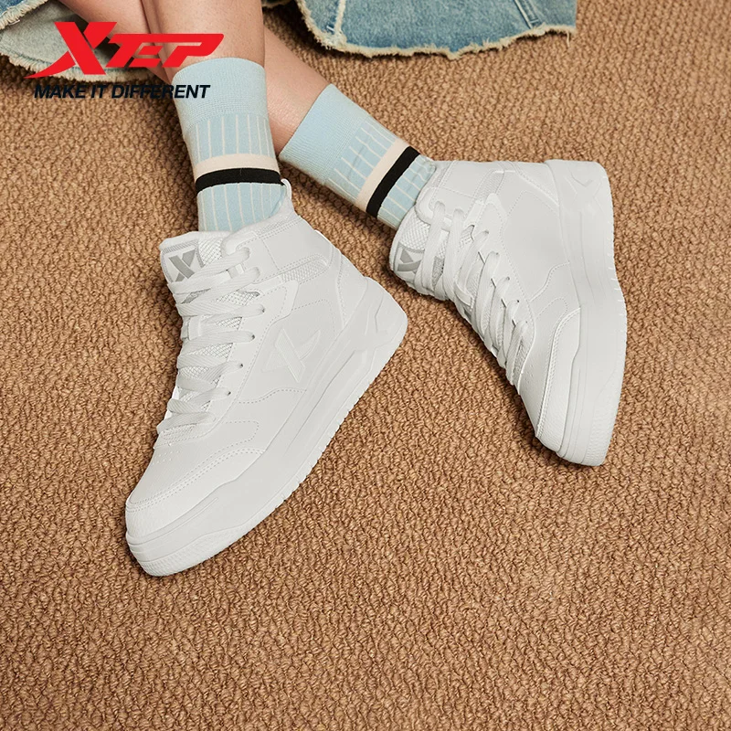 Xtep sapatos femininos de algodão 2025 inverno normcore forte estabilidade de envolvimento rebote borracha material etpu sapatos ao ar livre 875418370005