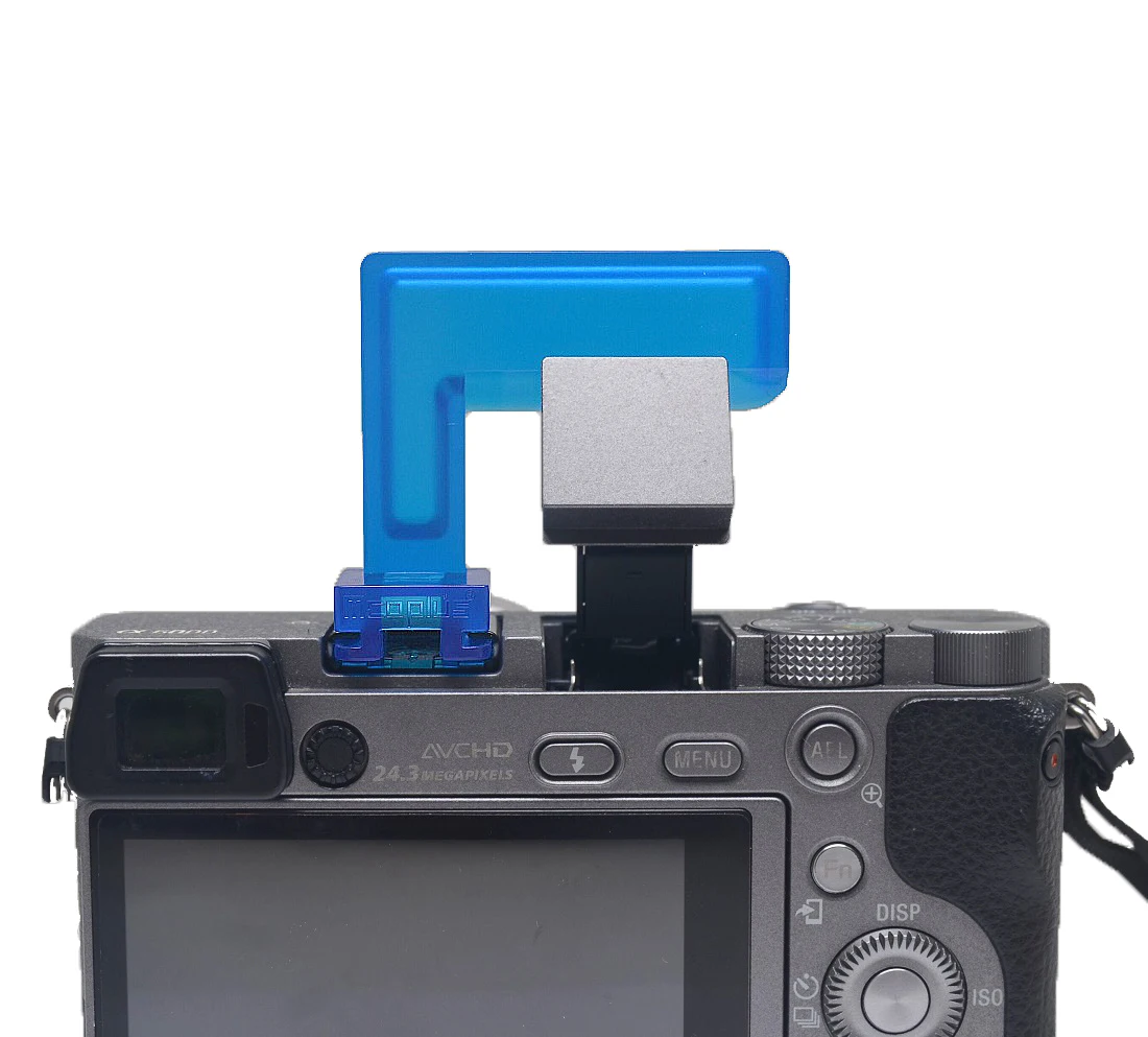 Mcoplus 4-farbige 4-in-1-Kamera-Blitz-Diffusor-Abdeckung für SONY A6500 A6400 A6300 A6100 A6000 NEX6 NEX7 DSLR-Blitz-Bounce-Diffusor