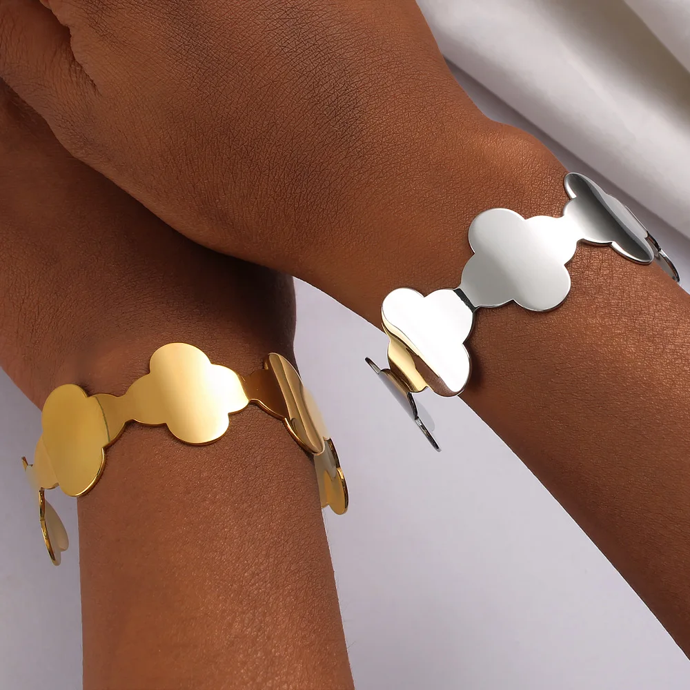 سوار عريض ناعم بتلات البرسيم الفاخرة بأربع أوراق #2