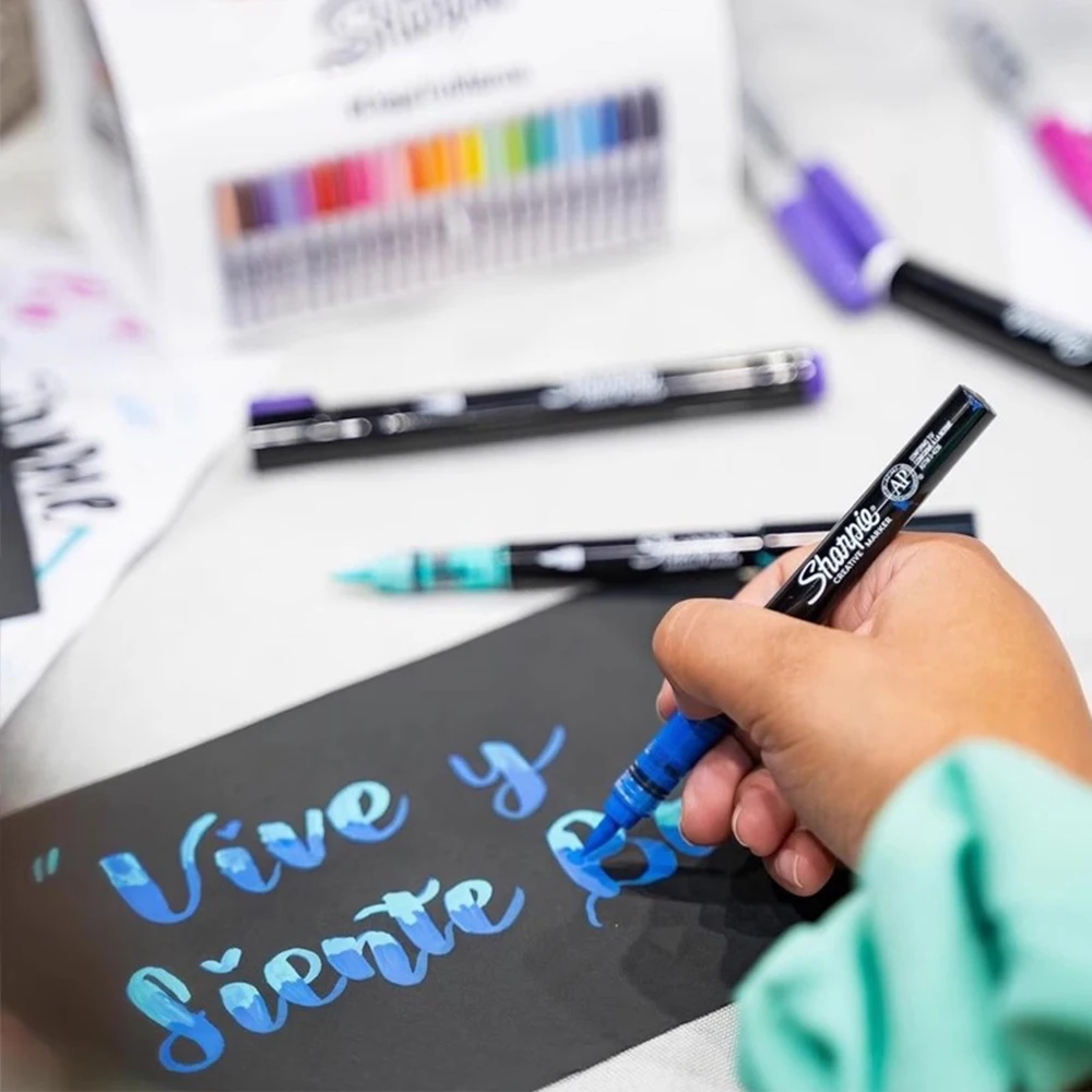 Sharpie Creative Acrylic Marker Pen Painted Graffiti, Painting Pen, DIY Glass, Ceramic, Quick-drying, Non-fading Art Stationery