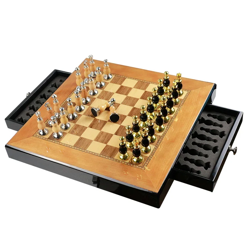 luxury chess set board game with Exquisite chess pieces