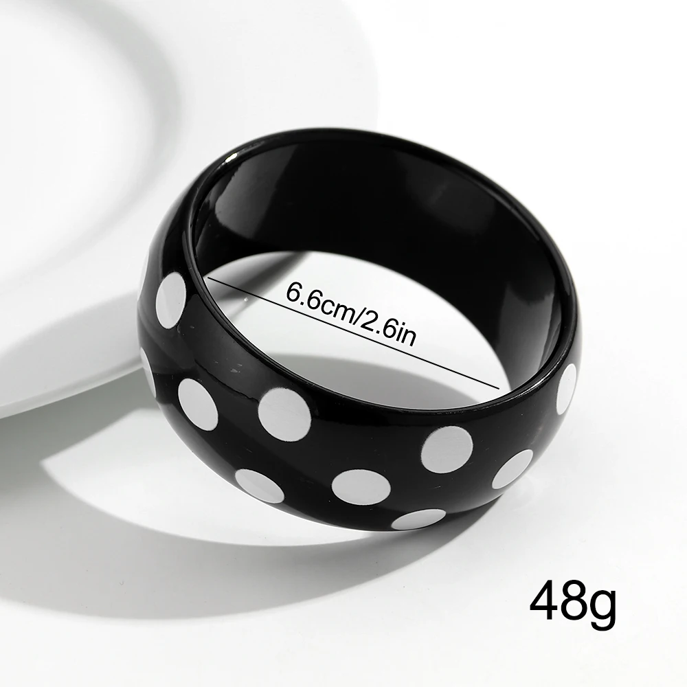 Retro Schwarz-Weißer Acryl-Armreif für Damen, Modischer Harz-Armreif mit Polka-Dot-Druck, Stapelbare Breite Armbänder, Statement-Schmuck Geschenk – Detail 1