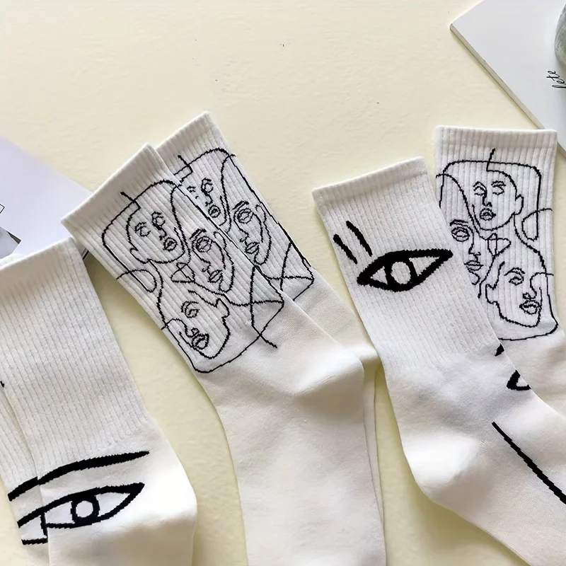 3 pairs of black and white mid tube socks, fashionable, simple, cute, personalized, autumn and winter socks