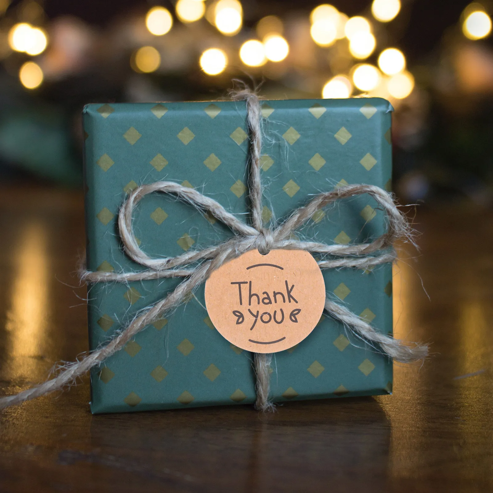 200Pcs Kraft Paper Labels Round Hanging Tags Blank Double-Sided Gift Tags for DIY Wedding Thank You Kraft Paper Gift Tag