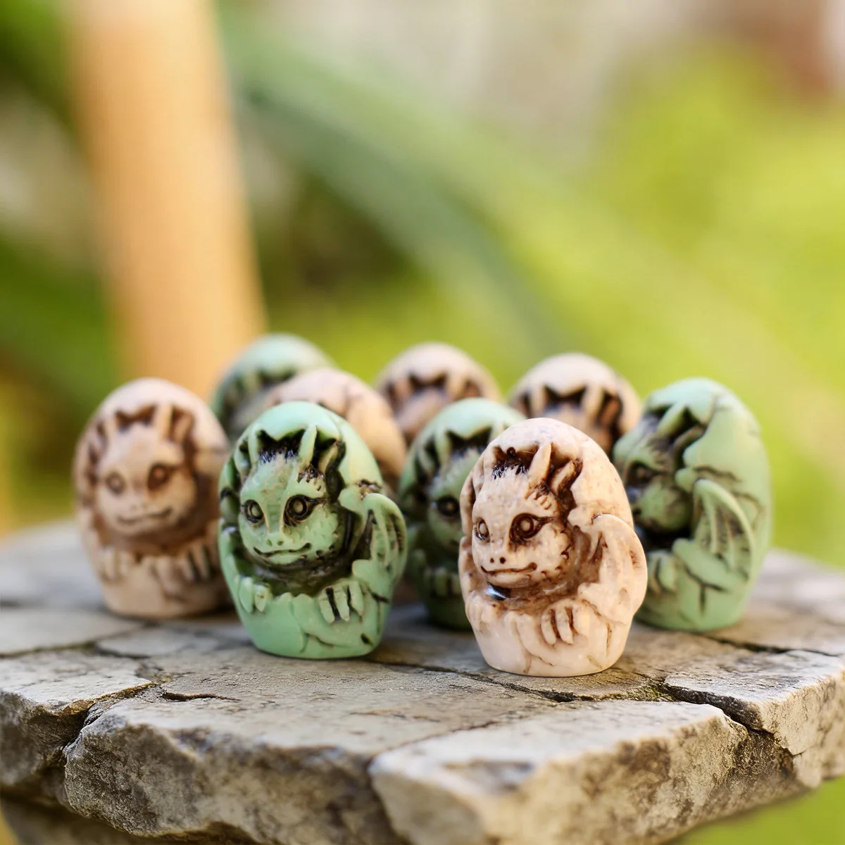 Resin Dual Color Dragon Hatching Flower Pot Ornament For Outdoor Garden Lawn Decoration
