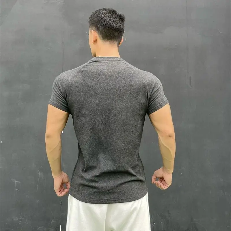 2024 summer new solid color men's short-sleeved T-shirt top fitness exercise sports wear round neck with rotator sleeve T-shirt