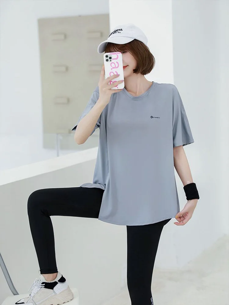 

2Pcs Sports Set Solid Color Simple Yoga Fitness Running Training Short Sleeved Top Pants Female Comfortable Running Clothing