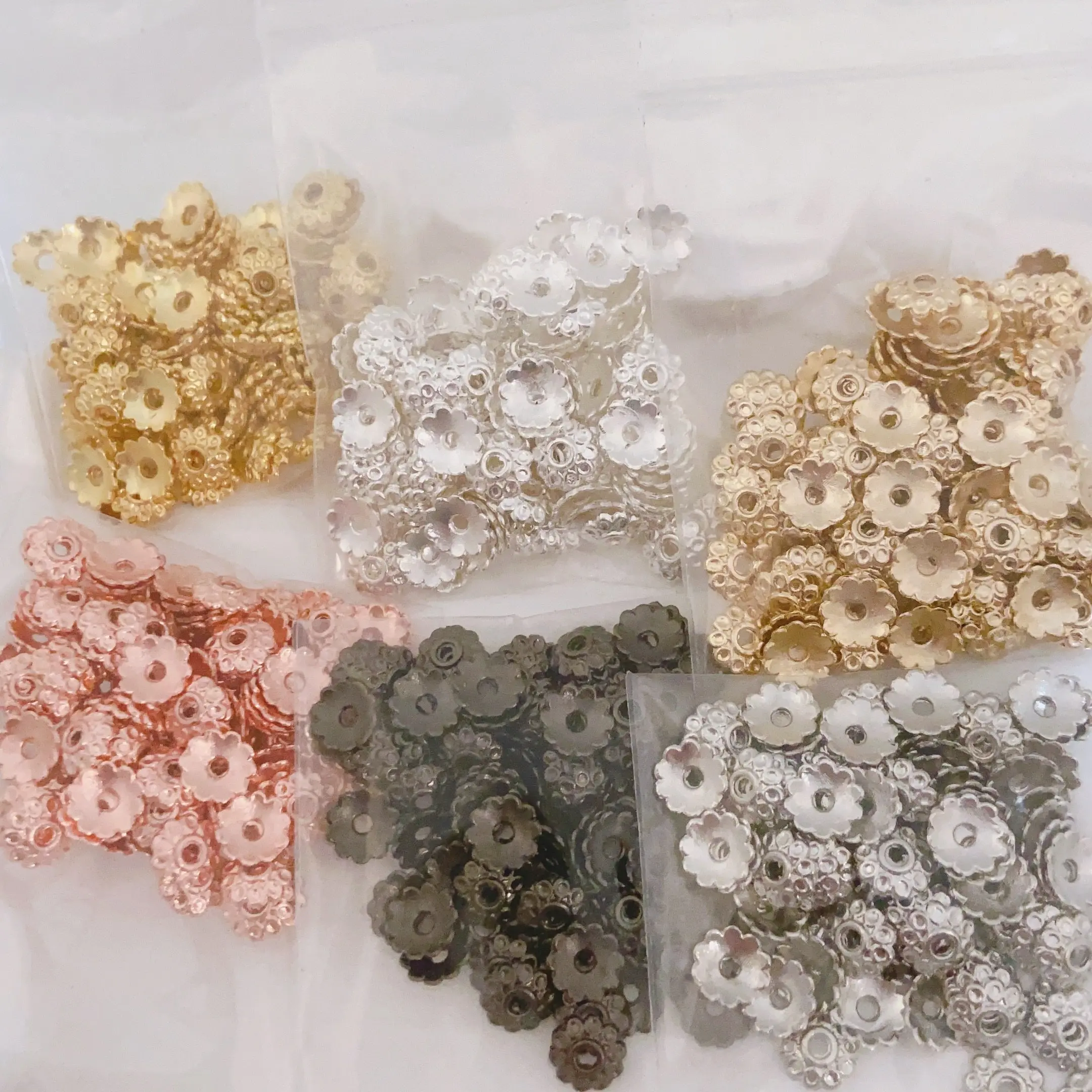 

30 Pieces Multi-petal Wreath Bead Holder Spacer Bead Accessories Diy Pearl Bracelet Necklace Jewelry Making Materials Wholesale