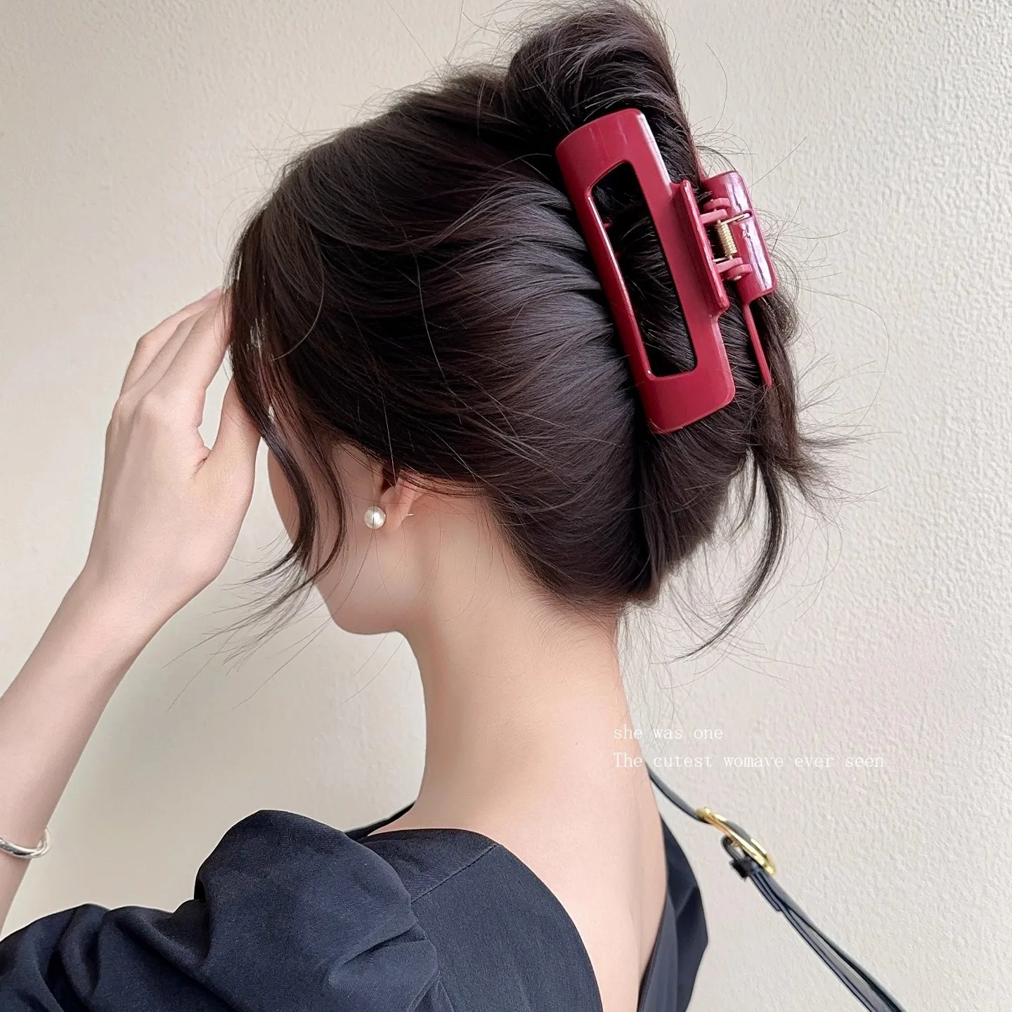 10.5cmソフトシリコンヘアクロウ 2025年新作 大きめ幾何学模様ヘアクリップ 丈夫で衝撃吸収性のあるヘアクリップ 女性用ヘアアクセサリー