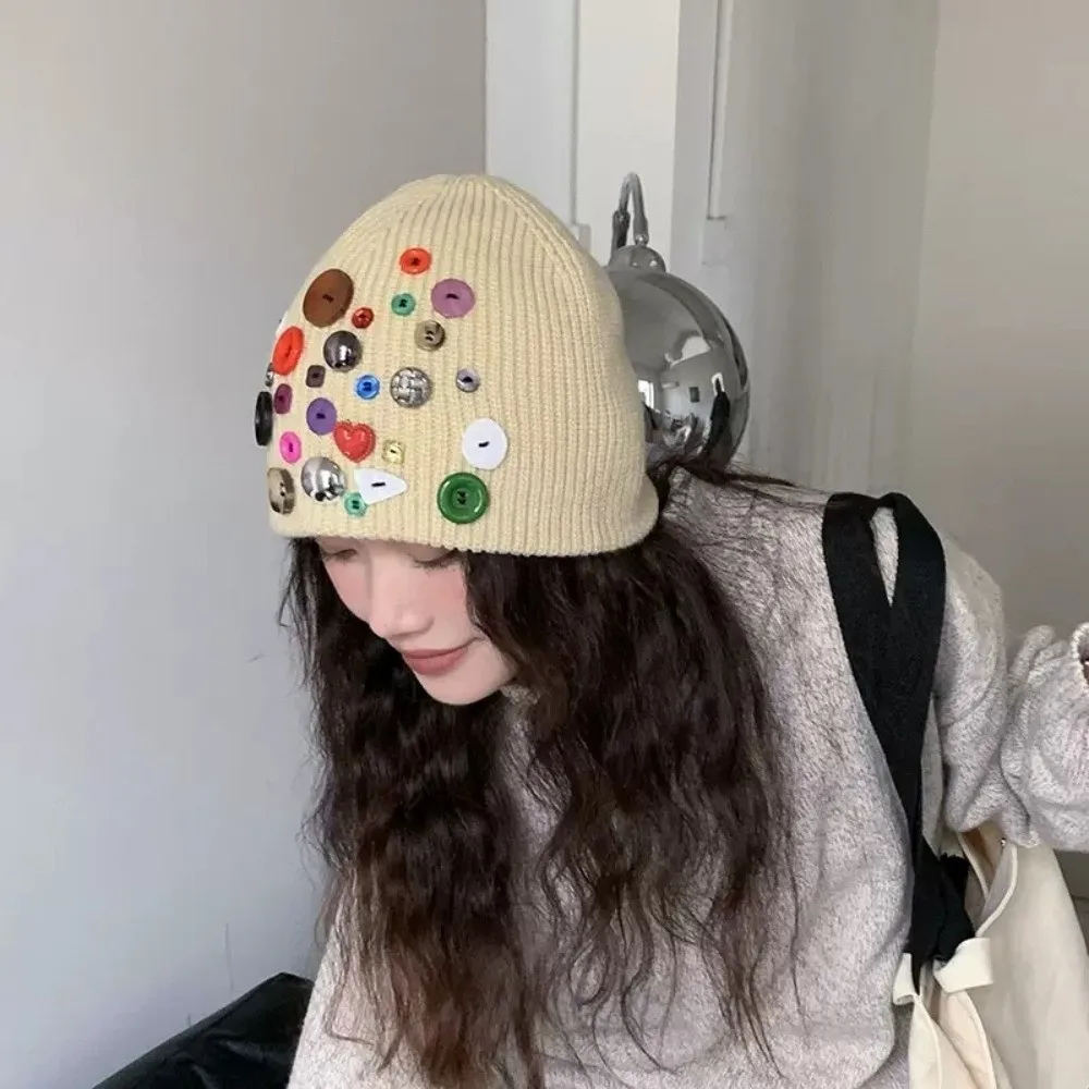 Colorful Button Beanie Hat Cuffed Irregular Button-Decorated Knitted Hat Warm Protection Pullover Style Personality Cold Cap