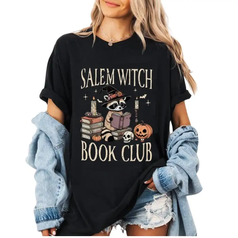 

Salem Witch Book Club T-Shirt Halloween Racoon Reading Print Tee Unisex Vintage Goth Casual Top Spooky Season Gift