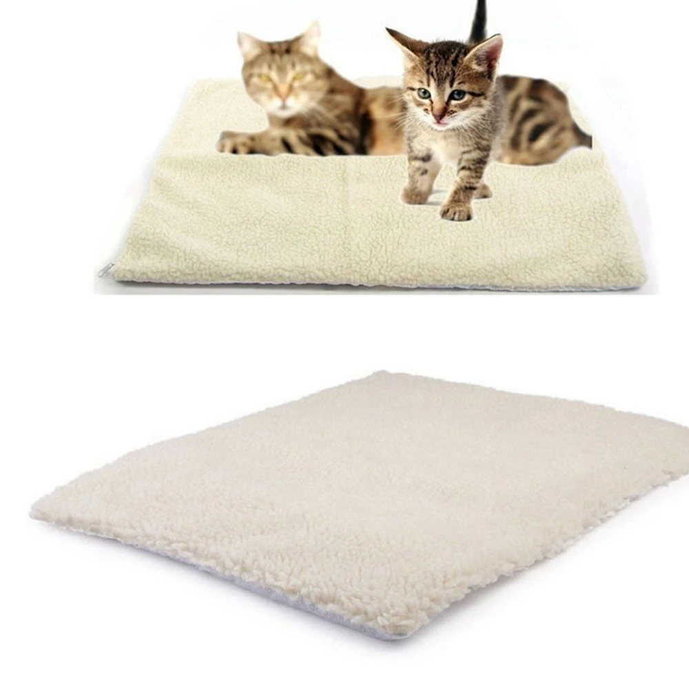 Pet Self-Heating Blanket Winter Fluffy Blanket Dog Cat Warm Sleep Mattress Small Medium Dogs Coral Cashmere Bed Pet Supplies