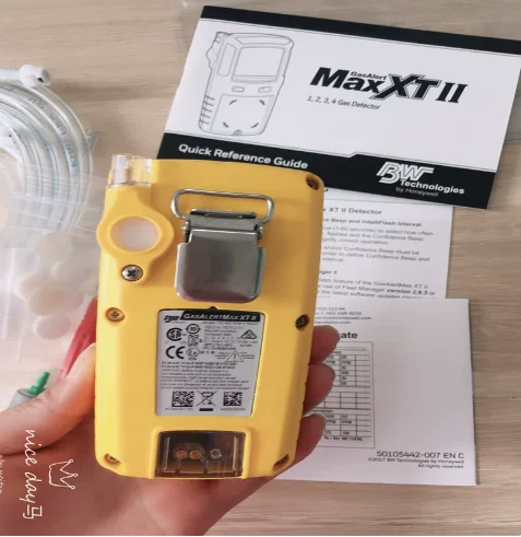 Pump suction four-in-one detector MAX XT II portable gas oxygen detector
