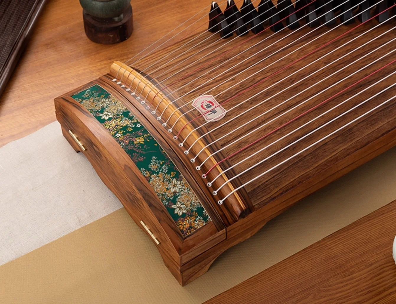Guzheng 135cm 21 strings embroidery pattern Chinese string instruments