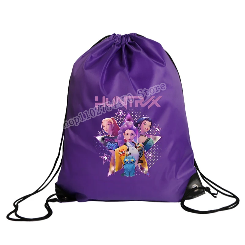 KPop Demon Hunters Drawstring Drawstring กระเป๋าเป้สะพายหลังการ์ตูนพิมพ์กันน้ำโพลีเอสเตอร์กระเป๋าแบบพกพาคาวาอิกระเป๋าถือของขวัญ