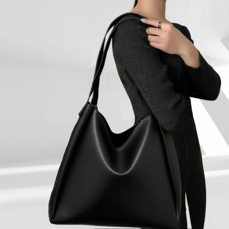 

Original women's fashion retro vegan leather bucket bag large capacity versatile commuter shoulder mother bag simple casual