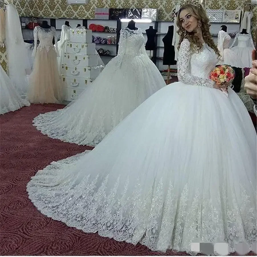 

Customized Beautiful Puffy Appliqued Beaded Plus Size Customized Bridal Gowns Sweep Muslim Long Sleeve Wedding Dresses