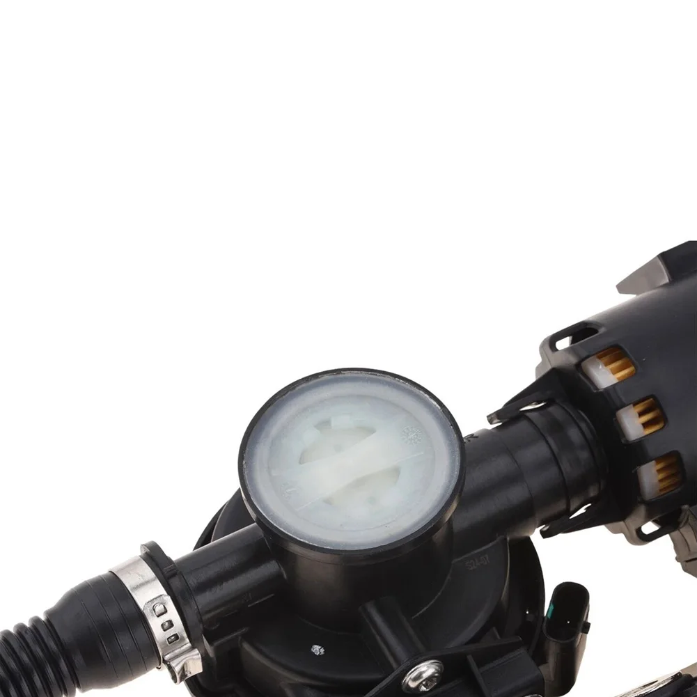 

Vapor Canister Filter Vent Hose For BMW For M550i 540i For 530i G30 16137373623 Black Plastic Air Conditioning Replacement Part