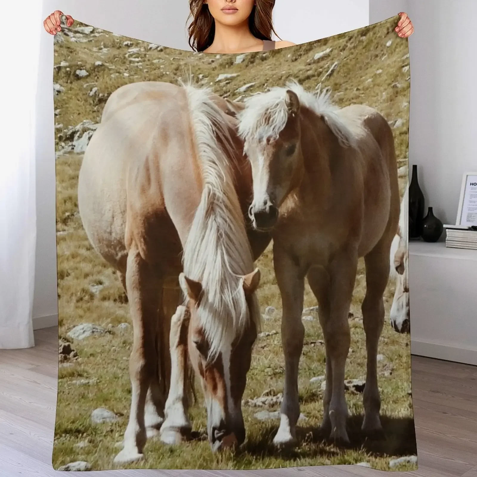 

Light brown mare and foal Throw Blanket Ultra Soft Flannel Fleece Blanket for All Seasons