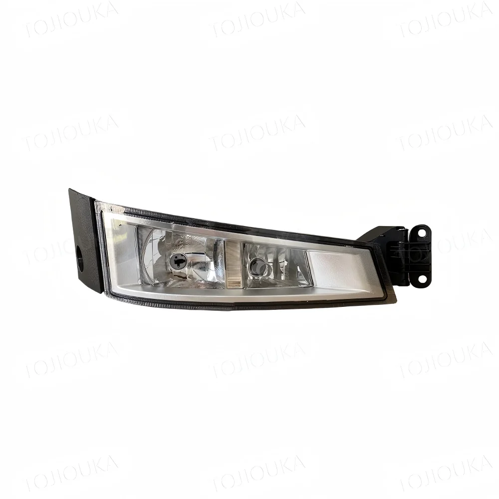 1 Pcs Suitable For Volvo Trucks Left And Right Fog Light  Fog Lamp 84186279 82140763 82140744 84186281 Without light bulb
