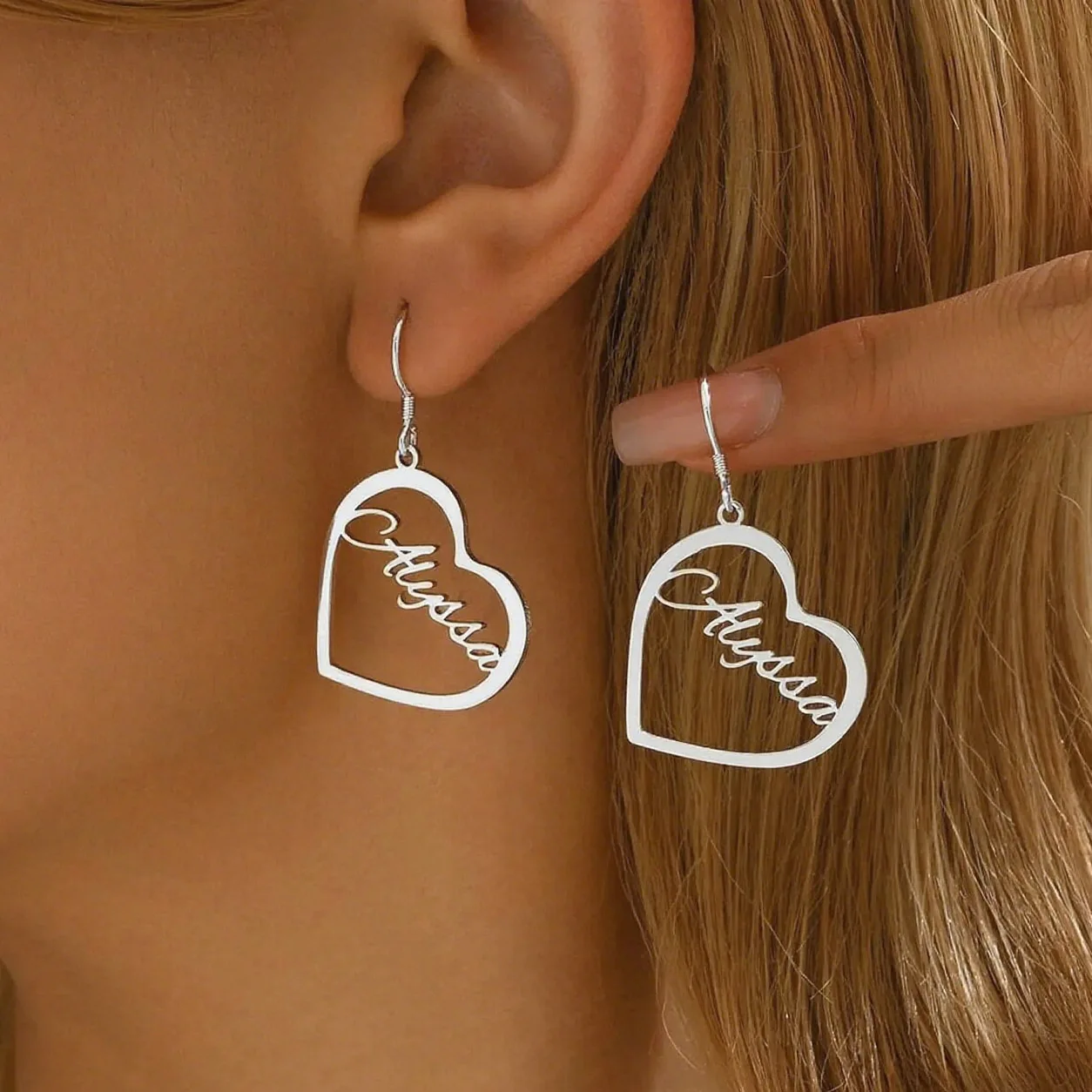 Orecchini pendenti con nome a cuore personalizzato per donna Orecchini pendenti a forma di cuore in acciaio inossidabile color oro Regalo di gioielli estetici per matrimonio