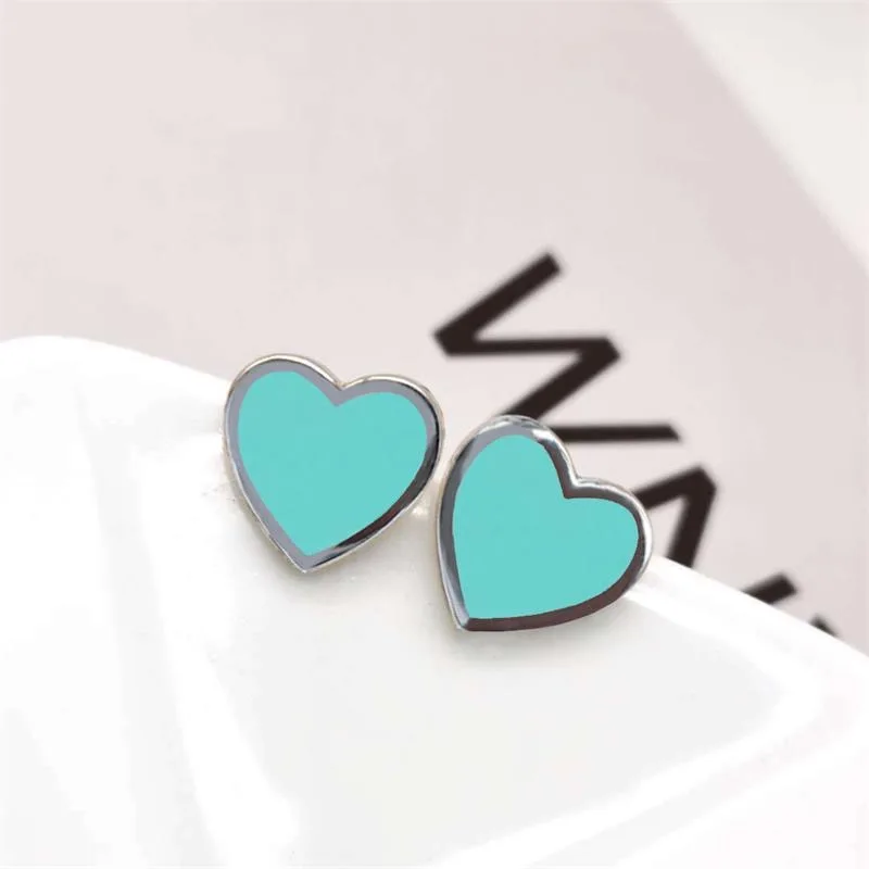 Silver Exquisite Heart Shaped Earrings With A Minimalist And Niche Design That Exudes A Sense Of  Temperament And Versatility