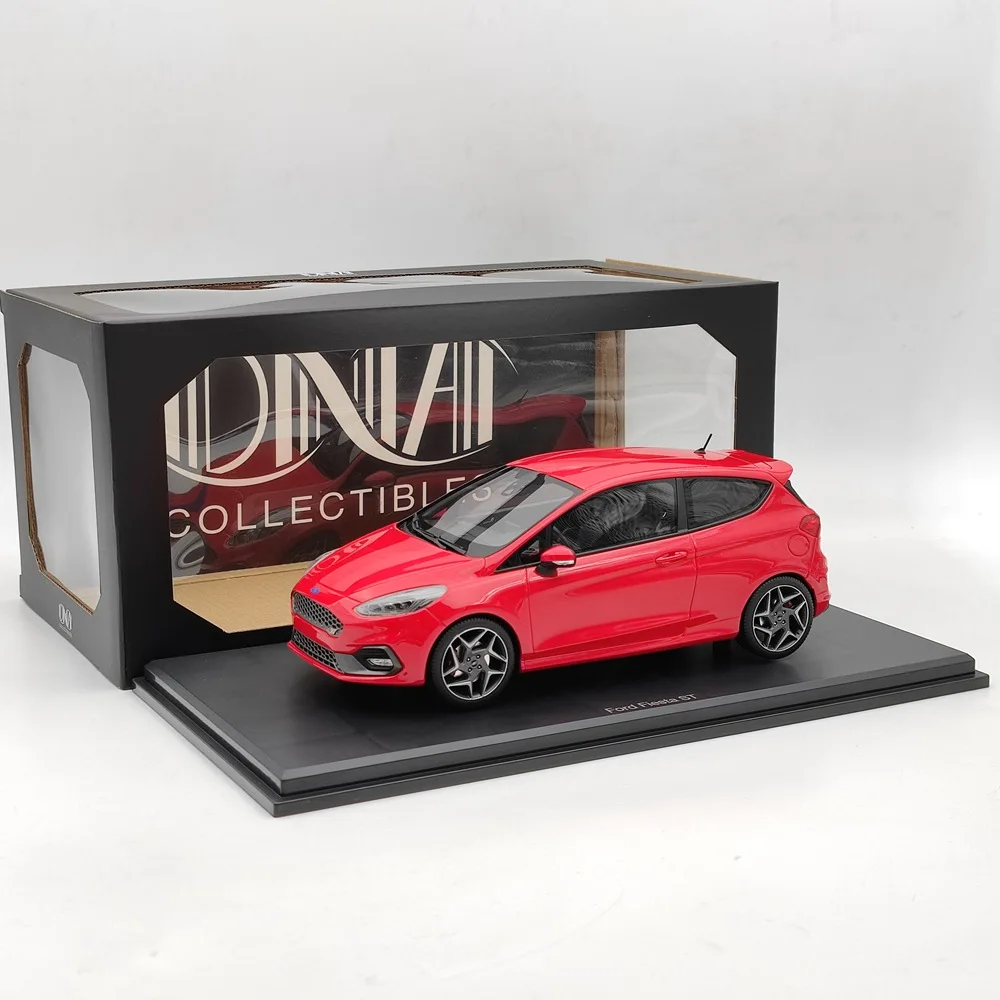 

1/18 DNA Collectibles For Fiesta ST 2020 Red DNA000093 Resin Model Car Limited Auto Toys Gift