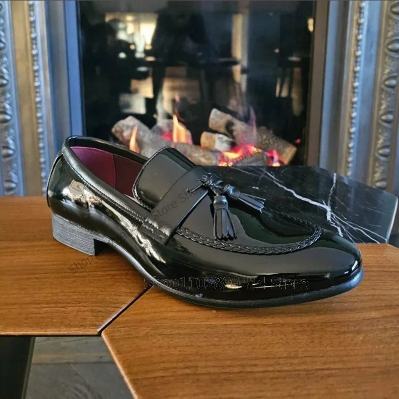 

Black Tassels Knitted Design Patent Leather Loafers Fashion Slip On Men Shoes Luxury Handmade Party Feast Office Men Dress Shoes