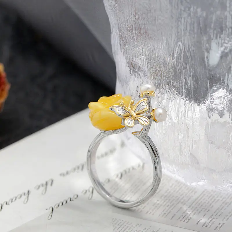 

Elegance 925 Sterling Silver Opening Ring Inlaid Natural Amber Freshwater Pearls Stereoscopic Flower Butterfly Fashion Lady Ring