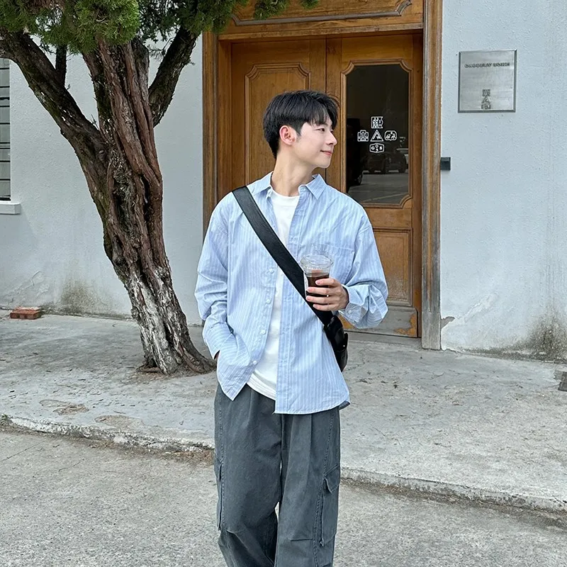 

Светло-голубая мужская рубашка в полоску, свободного кроя, с длинным рукавом, новинка 2024 года, весна-осень, повседневная рубашка-куртка из искусственной кожи, цельнокроеная, из вельвета и хлопка