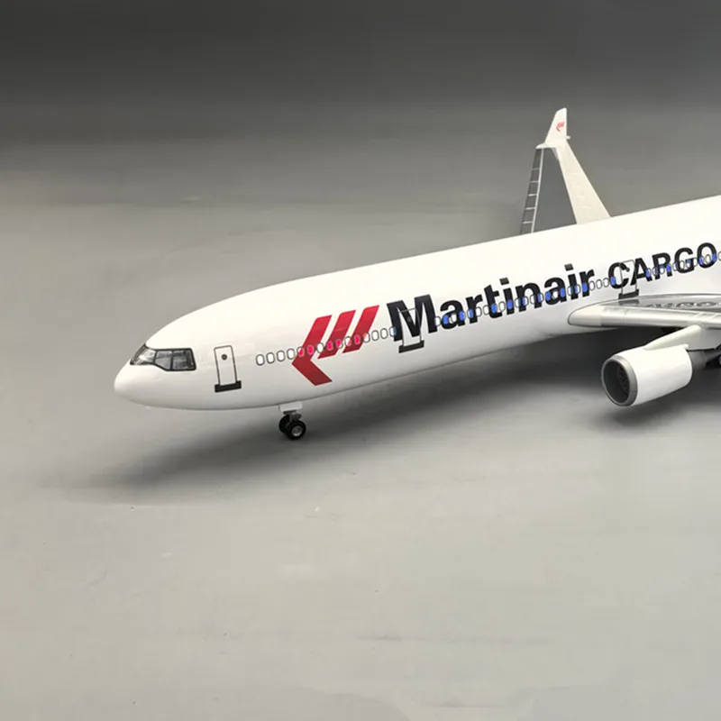 47 см, масштаб 1:130, литая модель самолета из сплава, голландская авиакомпания Martinair Cargo, с шасси, модель самолета для коллекции и демонстрации.