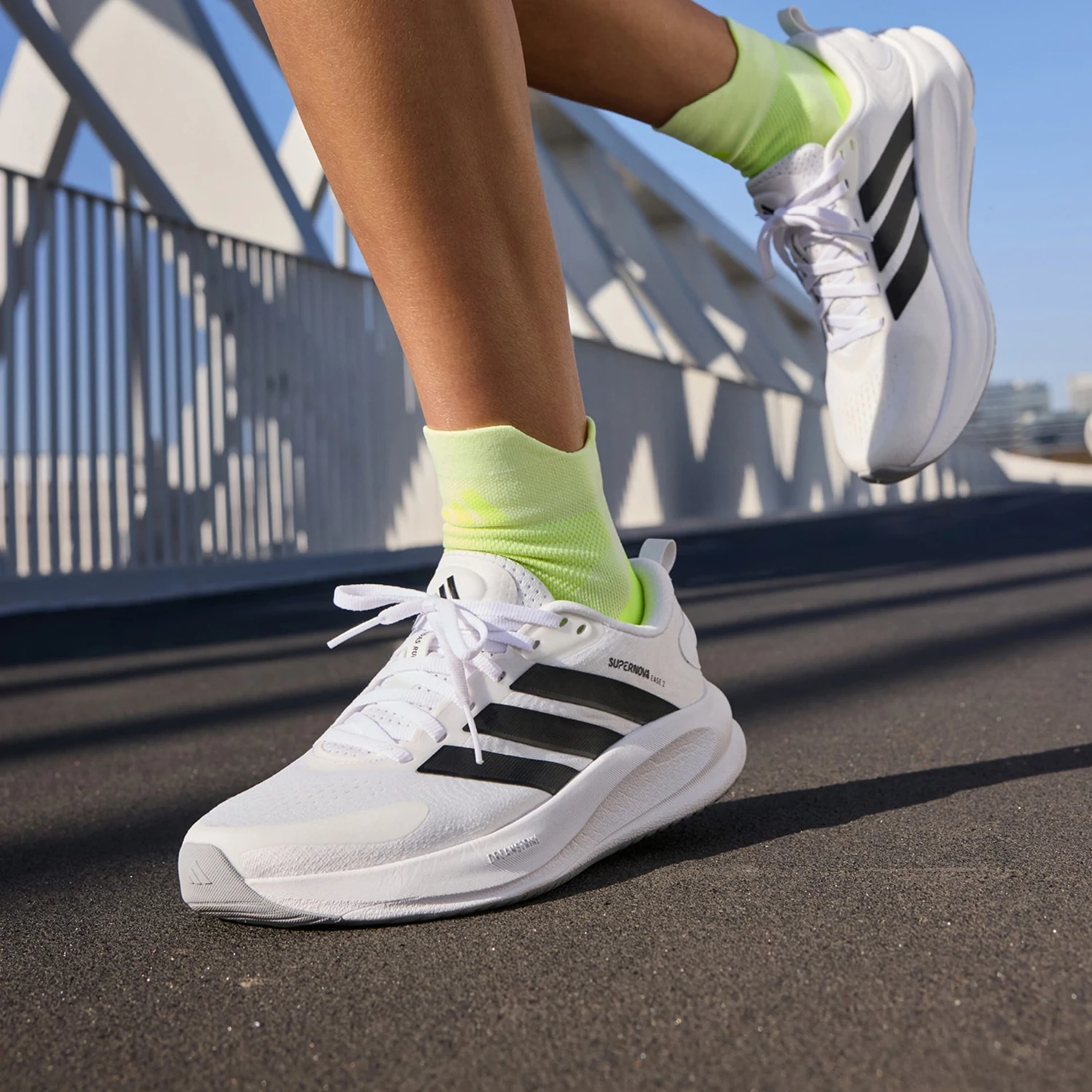 

Adidas Authentic SUPERNOVA EASE 2 Women's Mesh Running Shoes JQ1825