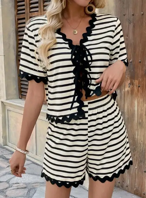 

Casual Striped Lace Splicing Two-Piece Set 2025 New Lace Up Shorts Set for Women