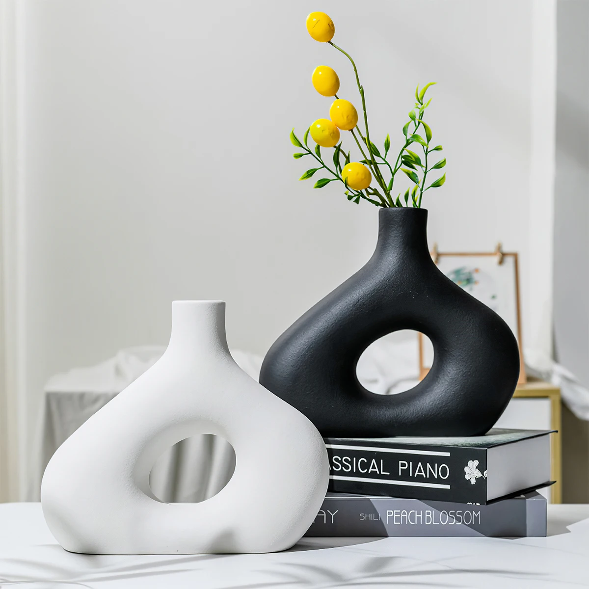 1 STÜCK, kreative O-förmige Vase aus Harzmaterial, mehrere Farben erhältlich, geeignet für Wohnzimmer, Esszimmer und Hochzeiten