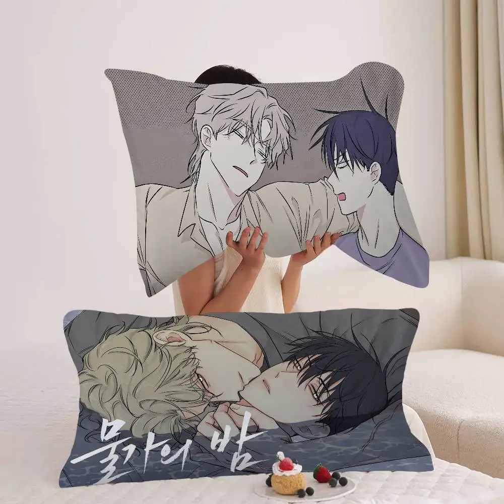Anime Low Tide in T-Twilights Quick-Drying Polyester Pillowcase, Non-Slip, With a Secure Design New Style Anti-Scalp Oil Tie.