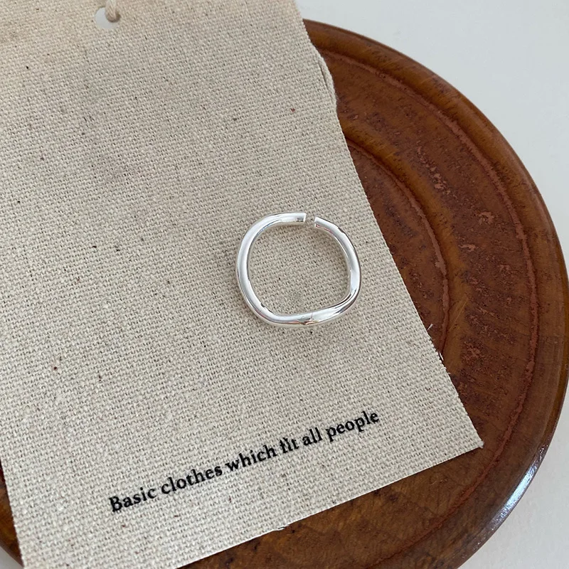 Offene Ringe aus 925er-Sterlingsilber mit gewellter Linie für Damen und Herren, eleganter Luxus-Schmuck, Accessoires, Großhandel mit Schmuck – Detail 4