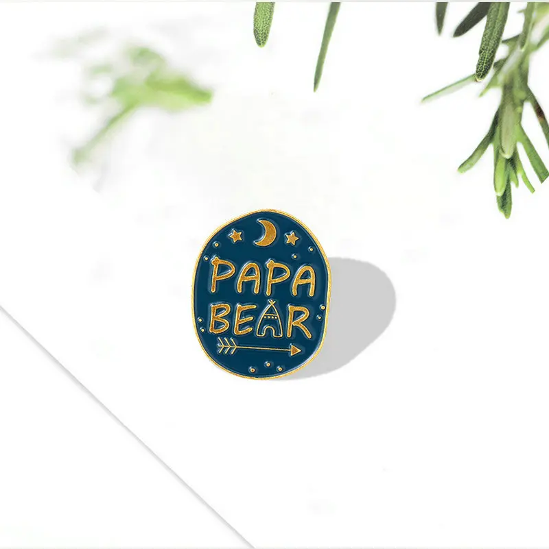 Mama Papa Bear Enamel Pins Custom Mother Father Brooches Lapel Badge Bag Cartoon Animals Jewelry Birthday Gift for Family