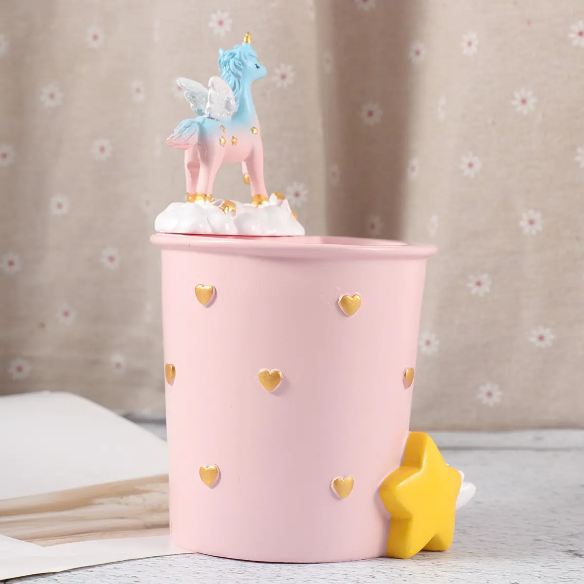 

Unicorn Shaped Resin Pen Holder Creative Desktop Organizer Stylish Stationery Container for Office School Home Use Holds Pens