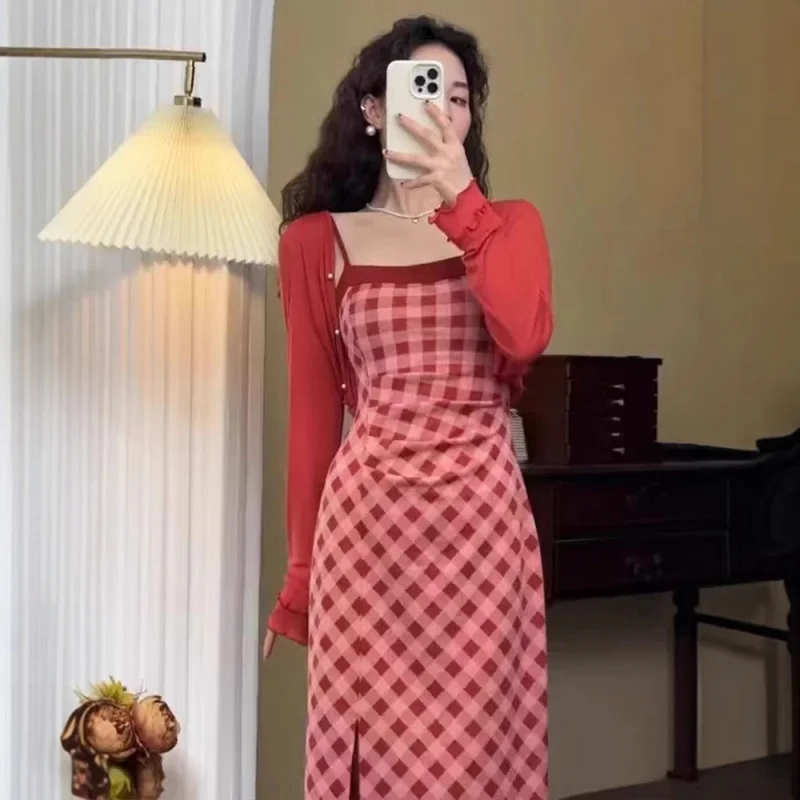 

Lolita VintageLolita Lolita Autumn Winter French Style Red Plaid Strap Dress for Women2024New Autumn and Early Winter Outfit Set