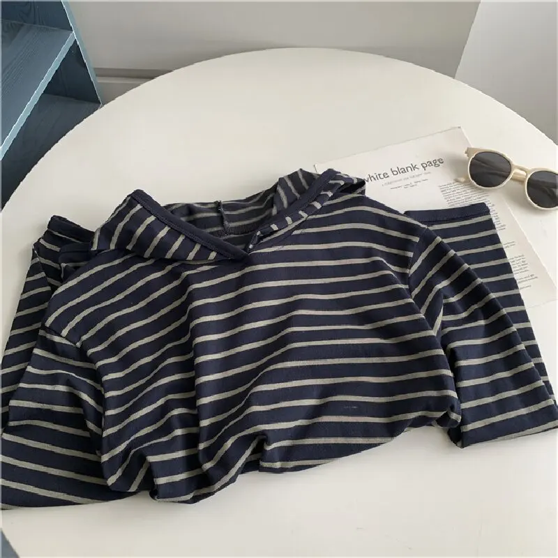 레트로 스트라이프 긴팔 후드티 여성 한국 버전 루즈핏 가을 풀오버 패셔너블하고 다재다능한 부드러운 스웨트셔츠